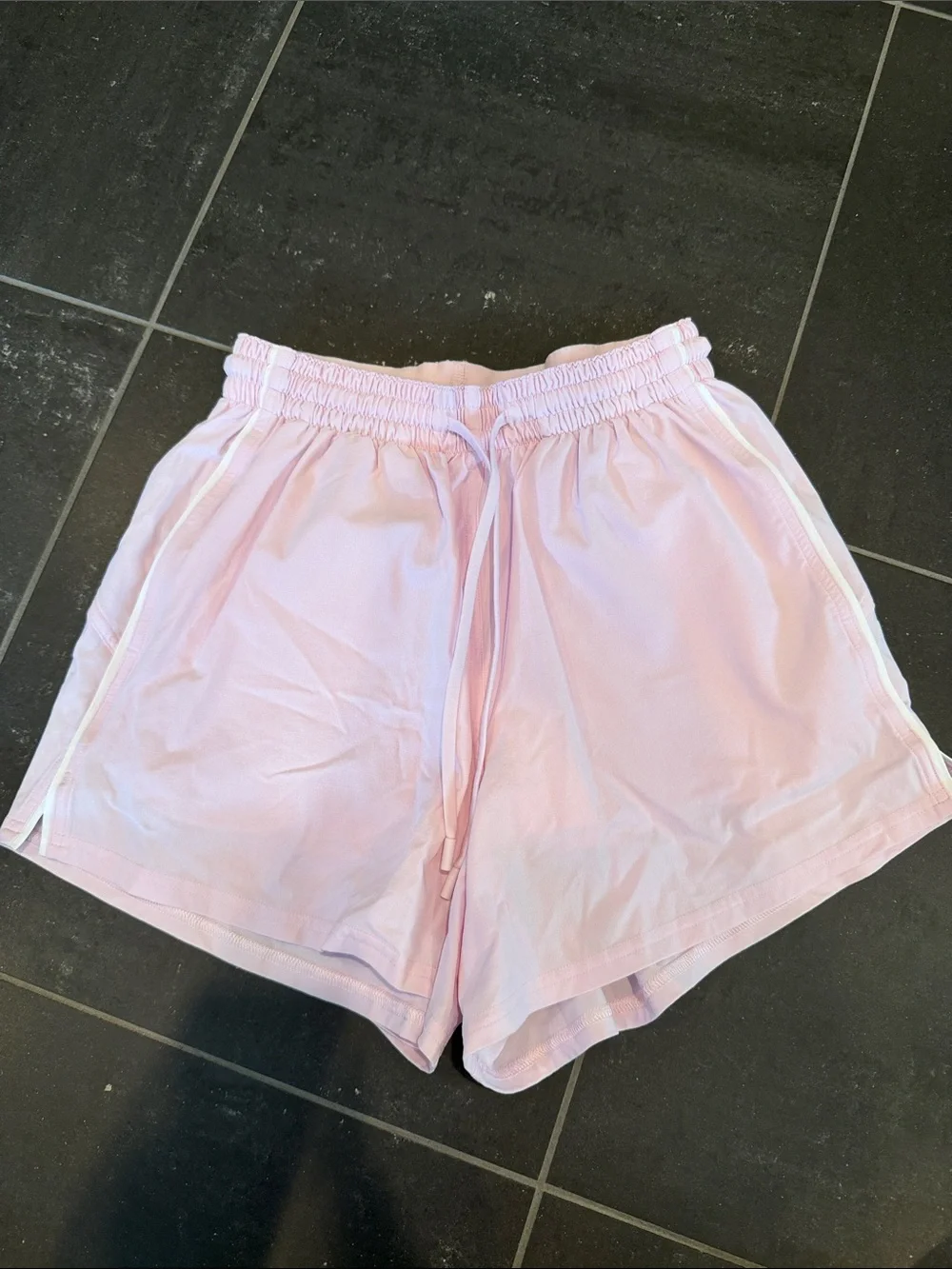 Lululemon Pink Organza/White Court Rival High-Rise Short 3